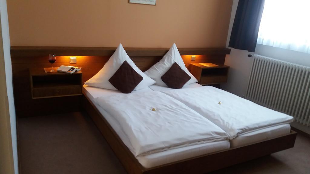 Gasthaus Finken Oppenau Zewnętrze zdjęcie