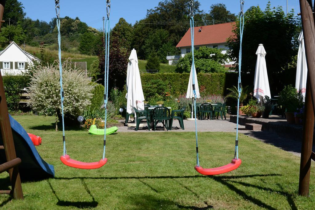 Gasthaus Finken Oppenau Zewnętrze zdjęcie